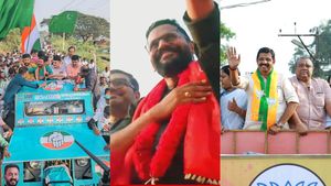 ആവേശം തീർത്ത് പാലക്കാട്ടെ കൊട്ടിക്കലാശം; പരസ്യപ്രചാരണം അവസാനിച്ചു, 20 ന് വിധിയെഴുത്ത്