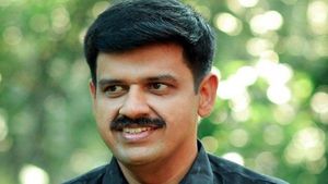 'എംബി രാജേഷും കെ സുരേന്ദ്രനും നടത്തിയ ഗൂഢാോചനയാണ് ആ പരസ്യം'; സന്ദീപ് വാര്യർ