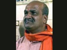 மங்களூரில் நுழைய ஸ்ரீராம் சேனா தலைவருக்கு 1 ஆண்டு தடை
