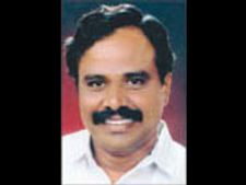 குப்பையில்லா நகரமாக்கிய காந்திச்செல்வனுக்கு சீட்