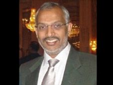ரியாத் இந்திய பன்னாட்டுப் பள்ளியின் தலைவராக தமிழர்