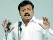 தேமுதிகவுக்கும் பரவிய அதிமுக 'நோய்'!