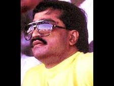 மும்பையில் தாவூத் இப்ராகிம் தம்பி மீது துப்பாக்கி சூடு: மெய்க்காப்பாளர் பலி