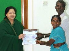 நெல்லை மாவட்டத்தை சேர்ந்த 2780 பேரு்க்கு பட்டா-முதல்வர் வழங்கினார்