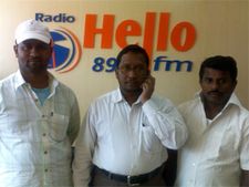 துபாய் எஃப்.எம்-ல் தமிழக உள்ளாட்சித் தேர்தல் குறித்த கலந்துரையாடல்