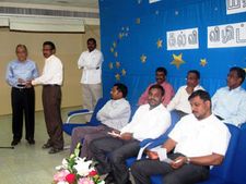 துபாயில் பெருநாள் சந்திப்பு மற்றும் கல்வி விழிப்புணர்வு கூட்டம்  