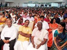 துபாயை கலகலக்க வைத்த சாலமன் பாப்பையா பட்டிமன்றம்: ஆயிரக்கணக்கானோர் பங்கேற்பு 