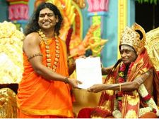 மதுரை ஆதீனம் என்ற ஆலமரத்திற்குக் கீழே முளைத்த காளான் நான்-நித்தியானந்தா