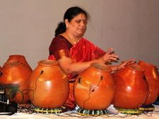 துபாயில் ல‌யா ராக‌ ச‌ங்க‌ம‌ம்