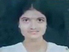 இன்போசிஸ் அலுவலக மாடியிலிருந்து விழுந்து பெண் பலி-தள்ளி விட்டது யார்?