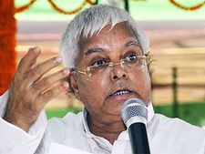எல்லா தாக்கரேக்களும் பீகாரிலிருந்து மும்பைக்குள் ஊடுருவியவர்களே: லாலு தாக்கு