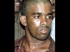 வேலூர் சிறையில் சோதானி- ராஜிவ் கொலையாளி முருகனிடம் செல்போன்,சிம், சிடி பறிமுதல்