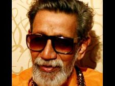 பால்தாக்கரே உடல்நிலையில் முன்னேற்றம்- இயல்புக்கு திரும்பும் மும்பை