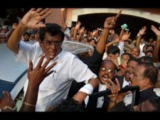 அறிஞர் அண்ணா முதல் அண்ணன் அழகிரி வரை.... வீரபாண்டி ஆறுமுகத்தின் அரசியல் பயணம்