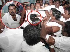 ரொம்ப அடிக்காதீங்க பாஸ், வலிக்குது: கதறும் கரூர் கவுன்சிலர்கள்