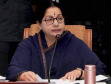 தூத்துக்குடி: பலாத்காரம் செய்து கொல்லப்பட்ட மாணவி குடும்பத்துக்கு ரூ1 லட்சம் நிவாரணம்- ஜெ.