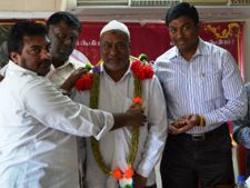 துபாயில் வெளியான அலைகள், கலைகள் சிறப்பிதழ்கள்