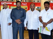 ரியாத்தில் இருந்து இந்தியா வரும் வழியில் துபாய்க்கு சென்ற வேலூர் எம்.பி. 
