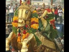 சித்திரை திருவிழா: கள்ளழகர் ஆற்றில் இறங்கும் வைபவம்.. ஏப். 25ல் மதுரைக்கு லீவு! 