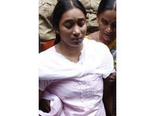 திவ்யா எங்கள் மகளாக வீட்டுக்கு வரலாம்... மறுமணம் செய்து வைக்கவும் தயார்.. இளவரசன் தந்தை