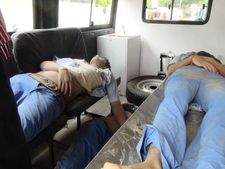 தூத்துக்குடி கடலில் 3 மதுரை மாணவர்கள் மூழ்கி பலி- ஒருவரைக் காணவில்லை