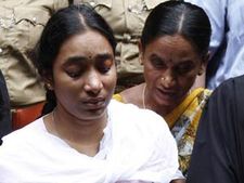 திவ்யா தாயாரின் ஆட்கொணர்வு மனு தள்ளுபடி...!