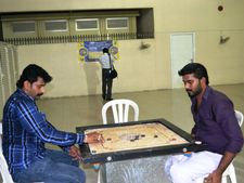 துபாயில் துவங்கிய தொழிலாளர்களுக்கான கேரம் போட்டி