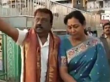 குடும்பத்தோடு திருப்பதி கோவிலுக்கு சென்ற விஜயகாந்த்