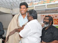 துபாயில் தியாகத் திருநாள் சந்திப்பு நிகழ்ச்சி: மன்னார்குடி எம்.எல்.ஏ. டி.ஆர்.பி. ராஜா பங்கேற்பு