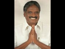 நாகை தொகுதி திமுக வேட்பாளர் ஏ.கே.எஸ்.விஜயன்: வெற்றித் திருமகன்