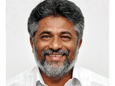மதுரையில் வாகை சூடுவாரா சி.பி.எம் விக்ரமன்