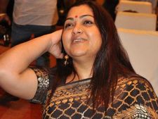 கிராமத்தில் ஒரு பழமொழி சொல்வார்கள்.. மணப்பாறையில் குஷ்பு பிரசாரம்