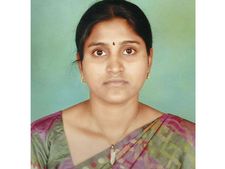 வாக்குப்பதிவு எந்திரம் பழுது: ஈரோட்டில் ஓட்டு போட முடியாமல் தவித்த திமுக வேட்பாளர்