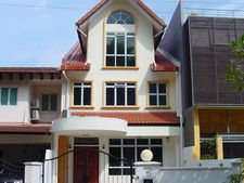சமையலில் அதிக வாசனை.. இந்தியர்களுக்கு வீடு கிடையாதாம்- சிங்கப்பூர் வீட்டுக்காரர்கள் அடாவடி!
