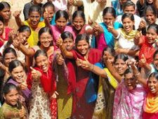 பத்தாம் வகுப்பு தேர்வில் தர்மபுரி ஸ்ரீவிஜய் பள்ளியைச் சேர்ந்த 7 மாணவிகள் முதலிடம்