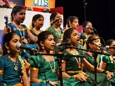 இது துபாயா, மையிலாபூரா என யோசிக்க வைத்த நடோபாஷணா- 2 கர்நாடக சங்கீத சிறப்பு நிகழ்ச்சி