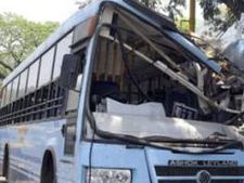 அரியலூர்:  அரசு பேருந்து - லாரி மோதி விபத்து: 13 பேர் பலி