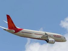 நர்ஸ்களை மீட்டதில் அபாரம்.. சபாஷ் ஏர் இந்தியா!
