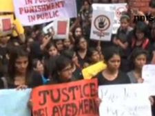 பெண்களுக்கு புத்தி சொல்லாதீர்கள், ஆண்களை திருத்துங்கள்- பெங்களூர் கல்லூரி மாணவிகள் கொதிப்பு