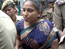 சிறைத்துறை டிஐஜி பேச்சுவார்த்தைக்கு பலன்: வேலூர் சிறையில் நளினி உண்ணாவிரதம் வாபஸ்