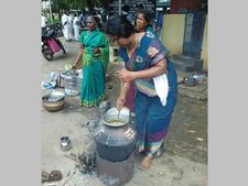 முல்லைப் பெரியாறு நீர்மட்டம் 136 அடியாக உயர்வு – பென்னிகுயிக் சிலைக்கு மதுரை மக்கள் மரியாதை!