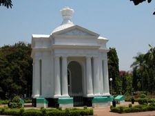 புதுச்சேரியில் இன்று 60 ஆவது சுதந்திர தினம் – தேசியக் கொடி ஏற்றி கொண்டாட்டம்!