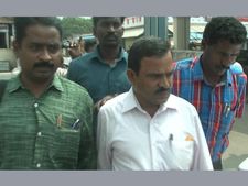 கரூரில் ஹோட்டல் லைசன்ஸ் கொடுக்க ரூ.3 ஆயிரம் லஞ்சம் வாங்கிய சுகாதார ஆய்வாளர் கைது