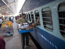மதுரை, திருப்பதி ரயில் நிலையங்களில் சுத்தீகரிக்கப்பட்ட ஆர்ஓ வாட்டர்: லோக்சபாவில் தகவல்