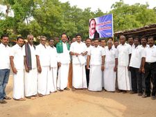 மதுவின் தீமைகளும், மதுவிலக்கின் அவசியமும் – கரூர் பள்ளிகளில் மதிமுக நடத்திய கட்டுரை போட்டி