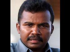 கருணா உட்பட மூவர் வெளிநாட்டுக்கு தப்பி ஓட திட்டம்? கொழும்பு விமான நிலையத்தில் 'உஷார்' பாதுகாப்பு!
