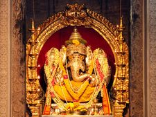 சிங்கப்பூர் செண்பக விநாயகர் கோவில் கும்பாபிஷேகம்: அலைமோதிய பக்தர்கள் கூட்டம்