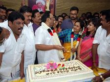 கடைசி வரை வாழ்த்தவே இல்லையே அப்பா.. காத்திருந்து ஏமாந்த மு.க. அழகிரி!