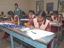 ப்ளஸ் டூ தேர்வில் ‘பிட்’ அடித்த மூவர் சிக்கினர் – 3 ஆசிரியர்கள் சஸ்பெண்ட்