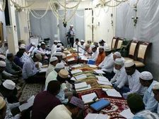 துபாயில் நடந்த க்வாஜா முயீனுத்தீன் மவுலித் மஜ்லிஸ்